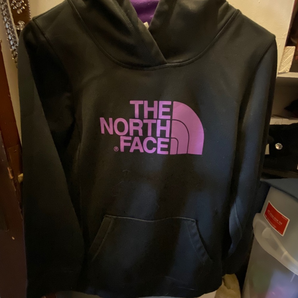 Women’s North Face Hooded Sweatshirt
